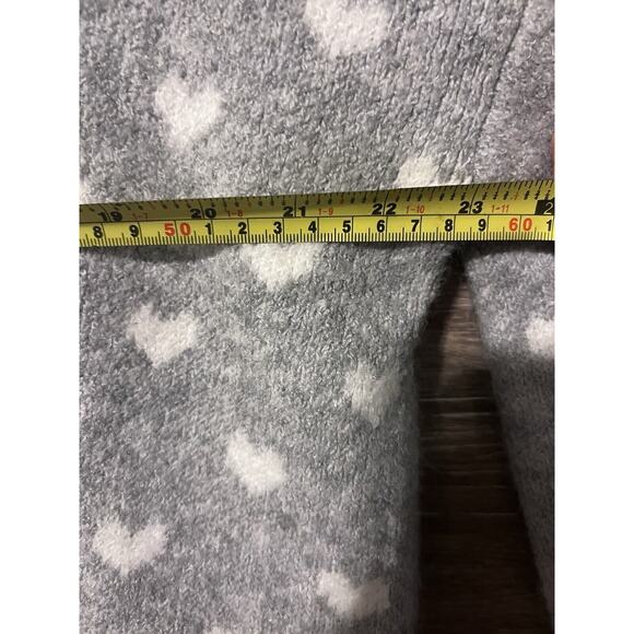 CeCe Sweater Grey White Hearts Oversized XS Knit Stretchy Women Love Valentines - Picture 3 of 7